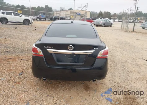 2015 Nissan Altima 2.5 Sv z USA, uszkodzony, nr VIN 1N4AL3AP7FC576593